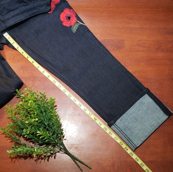 NWT Kate Spade Poppy Embroidered Jean - Picture 5 of 8